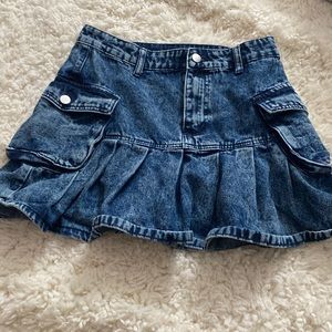 Denim pleated skirt